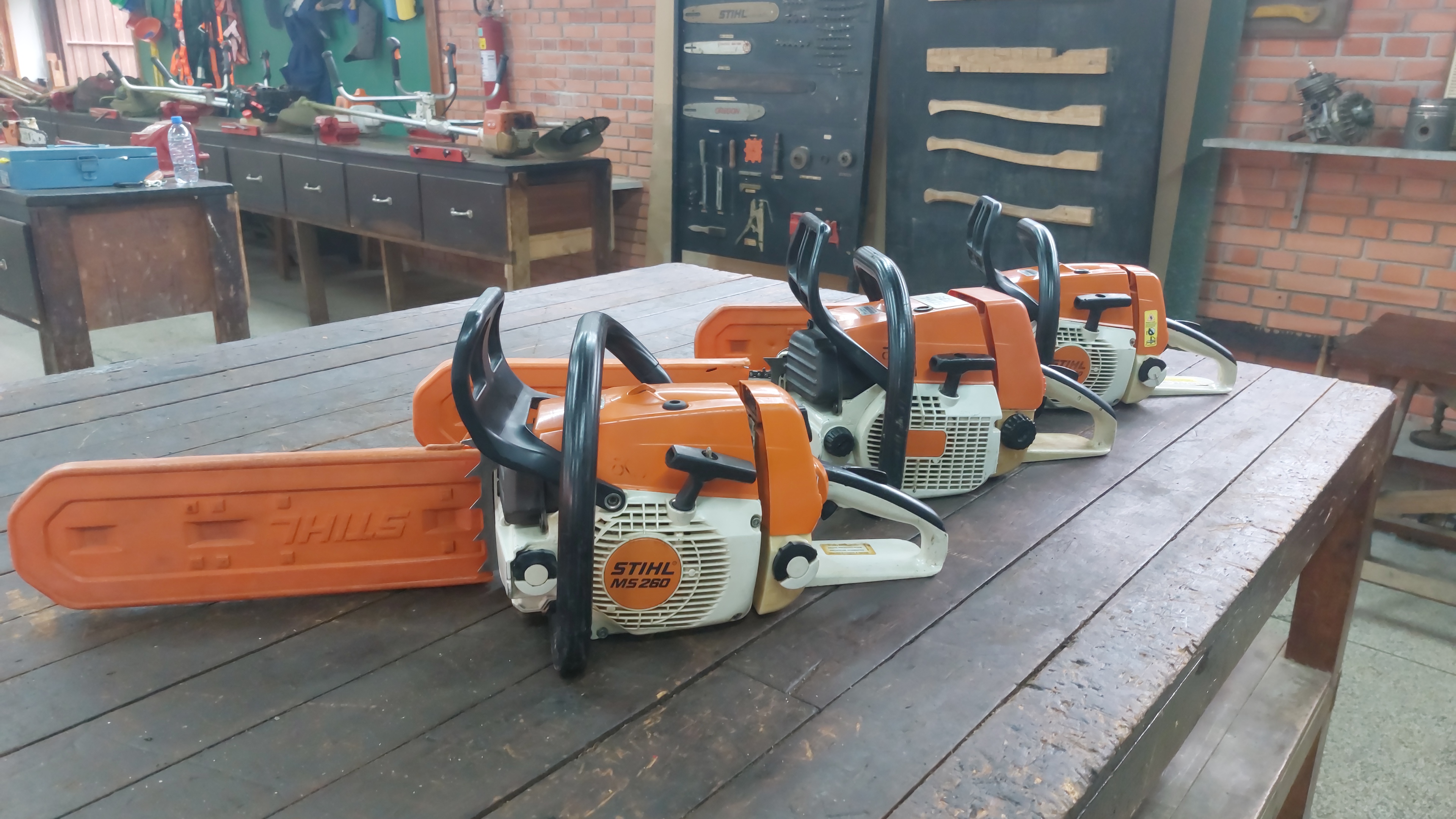 Operação e manutenção de motosserra - Imagem 1